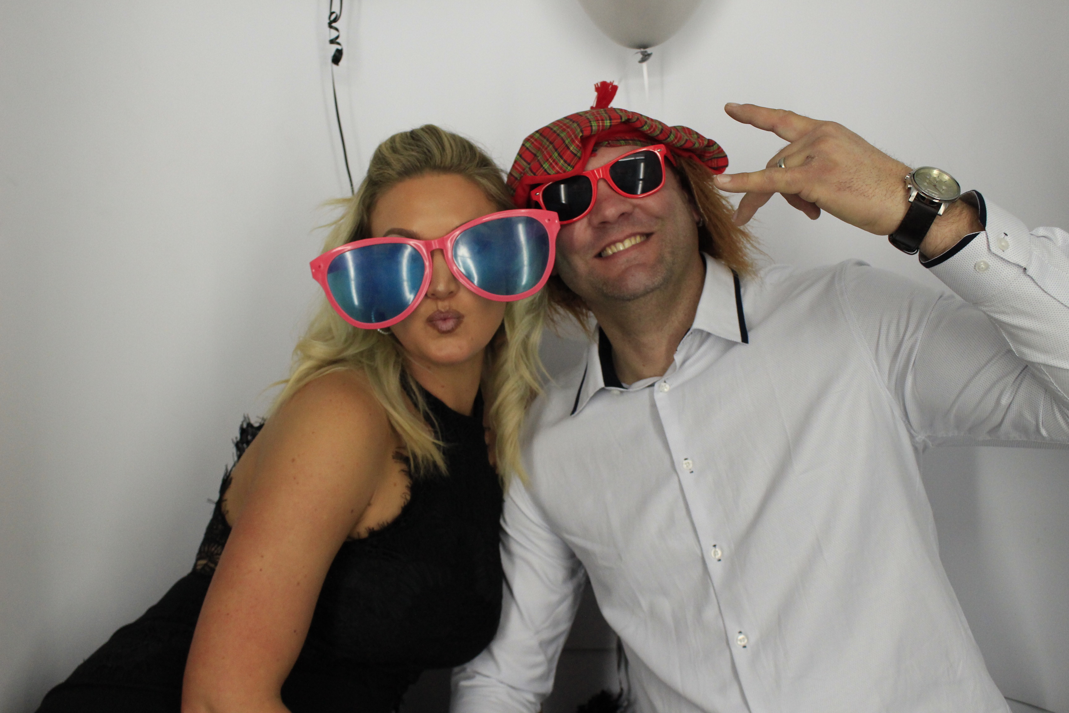 Darren and sarah’s 40th birthday celebration | View more photos from the event at gallery.myphotoboothexperience.co.uk/u/MyPhotoBoothExperienceLtd/Darren-and-sarah’s-40th-birthday-celebration